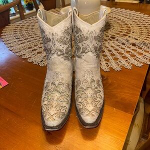 Corral Silver Ankle Boots with Intricate Embroidery